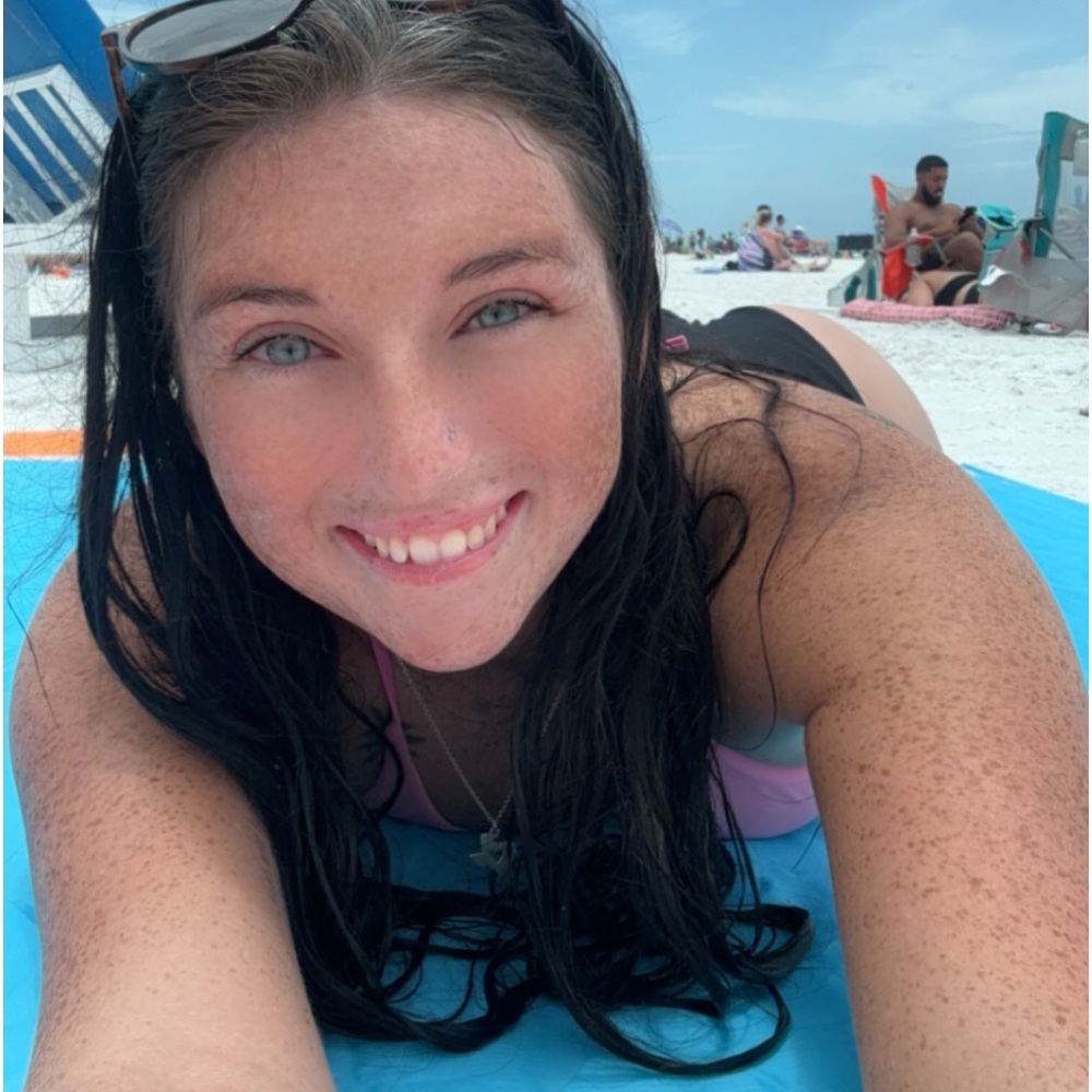 Meet your Posher, Alyssa